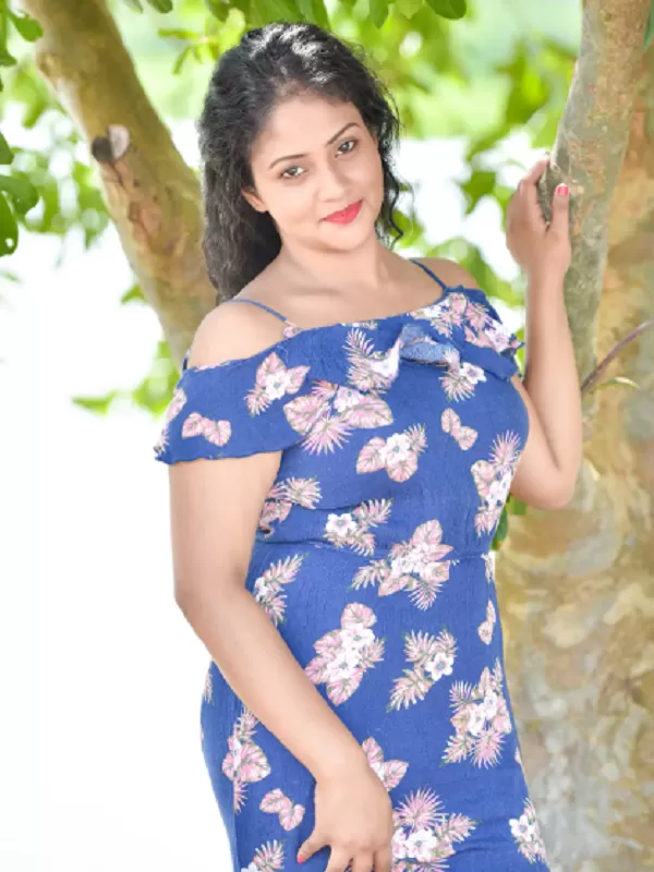 Come and play with my hot sexy body. You can have the fun of anal sex 2