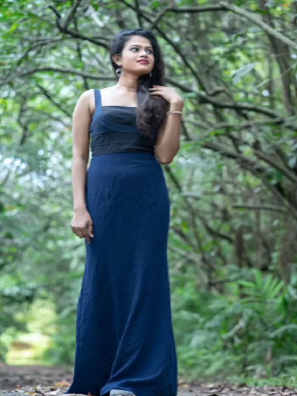 I am a fashion model with a sensual body curve and mesmerizing look. 1