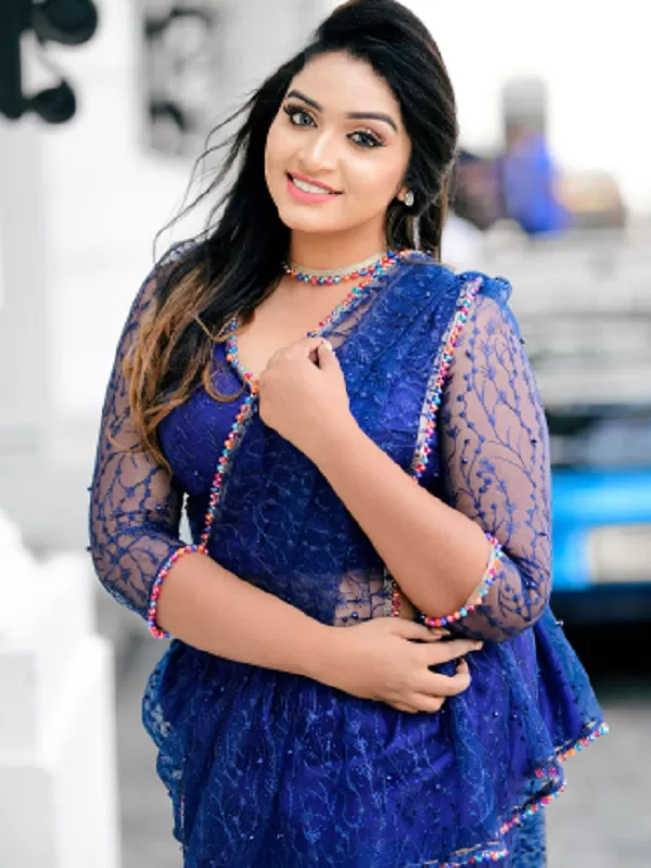 Take a deep breath. You're going to meet the city's sexiest call girl 3