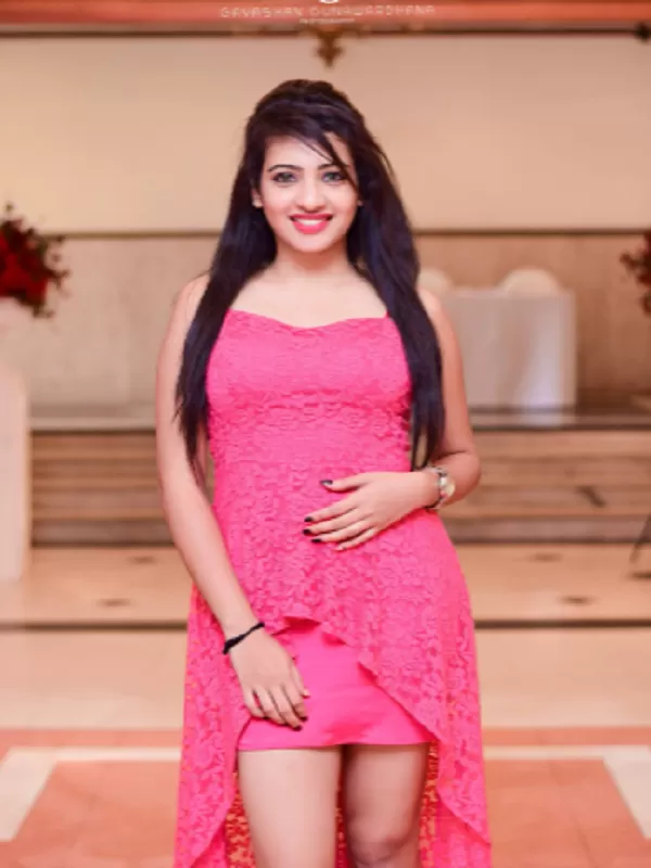 Meet a ravishing and charming call girl from Siliguri 4