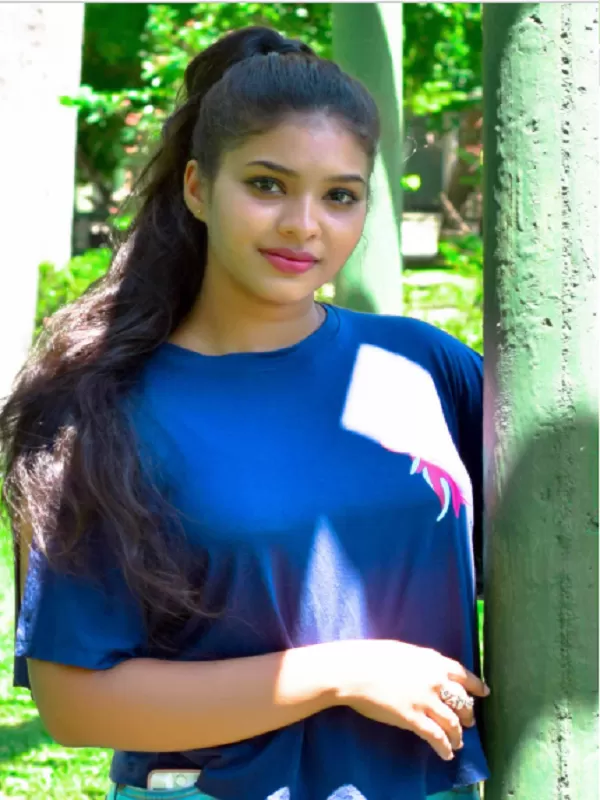 Meet a stunning and pleasant Bolpur call girl for ultimate enjoyment 1
