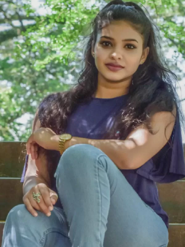 Meet a stunning and pleasant Bolpur call girl for ultimate enjoyment 2