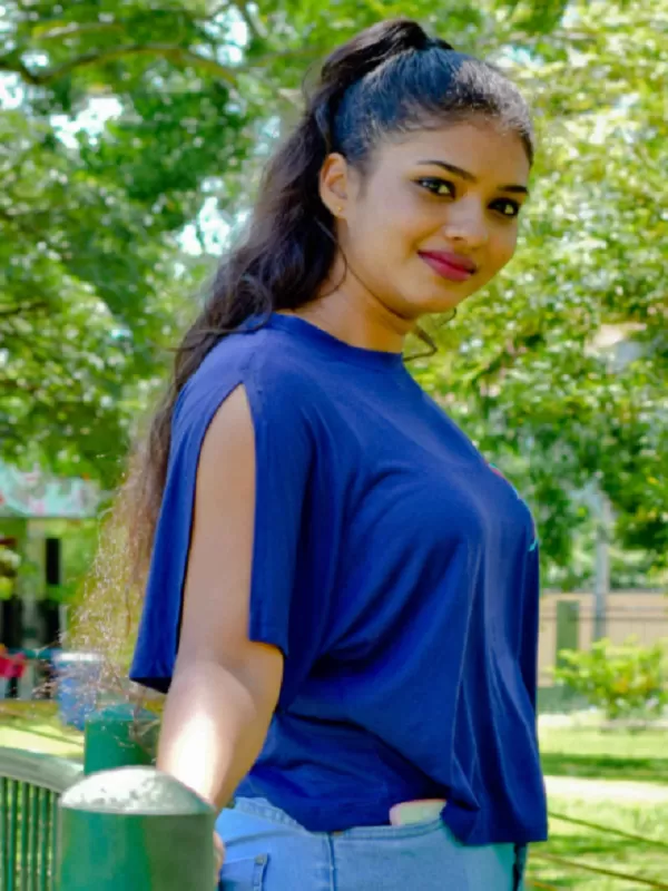 Meet a stunning and pleasant Bolpur call girl for ultimate enjoyment 3