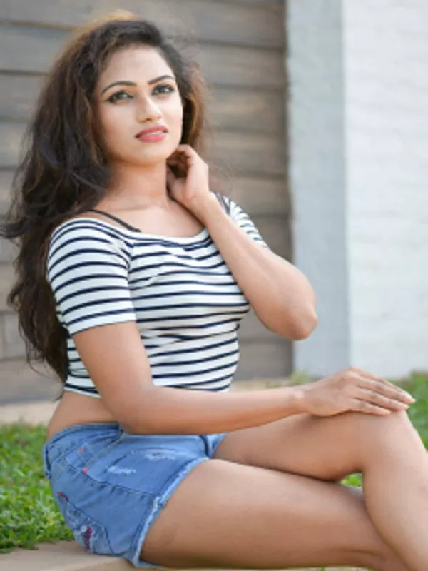 Spend a sizzling time with a genuine Udaipur call girl at a low cost 1