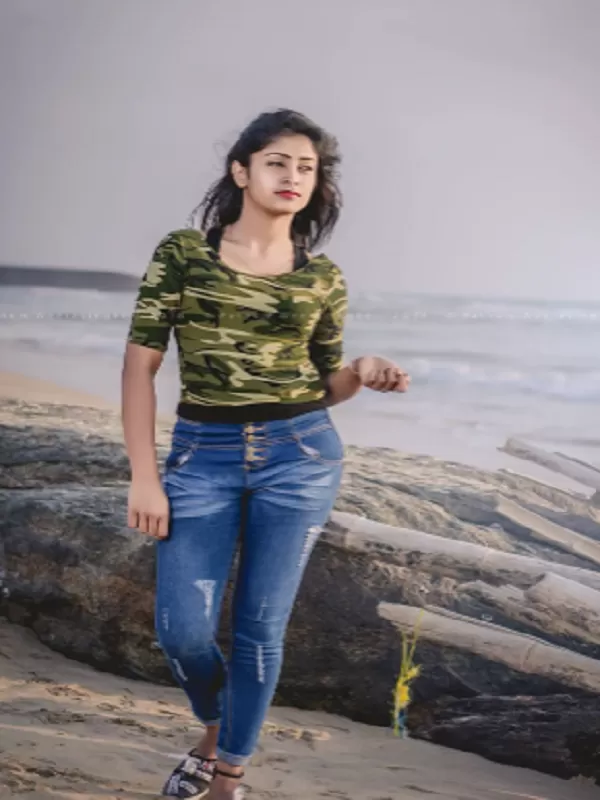 Genuine Digha call girl provides a hot body-to-body massage service 1