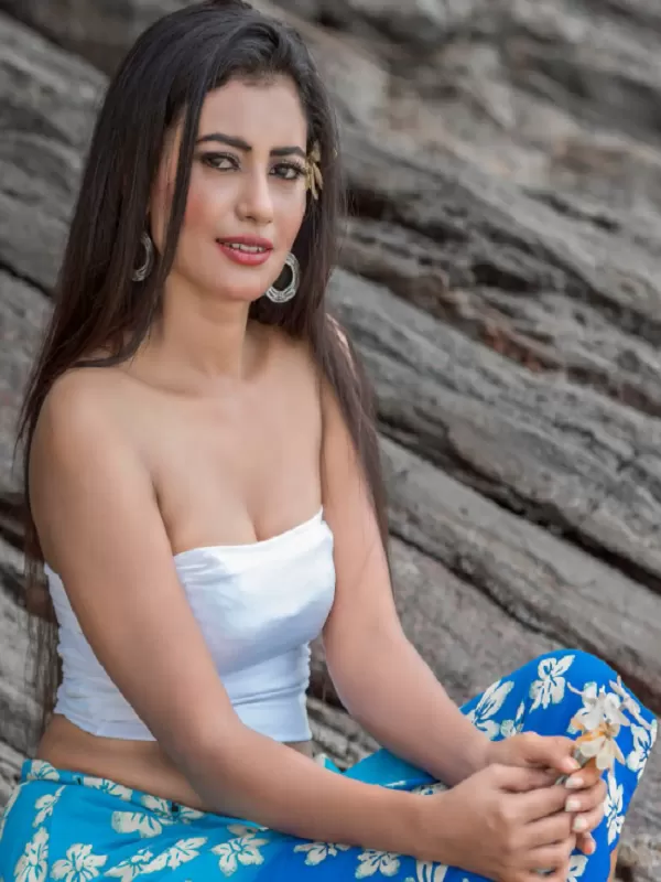 I am the most lusty call girl in Bhubaneswar for physical pleasure. 3