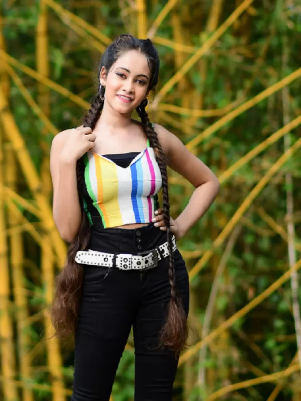 I am young beautiful college student call girl from Bhubaneswar. 2