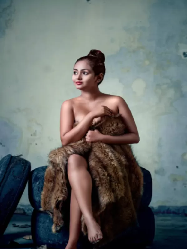 I look like a porn star, with large boobs and a huge waist. 3