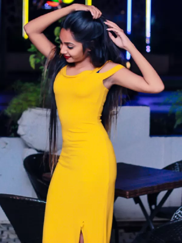 I am a sweet poison with curvy figure to give best satisfaction. 2