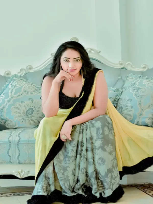 I am a naughty and cute call girl in Jodhpur. Come and feel my soul. 2
