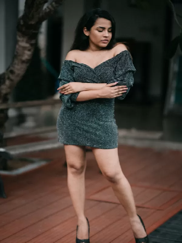 Meet and enjoy the company of a stunning escort in Jodhpur. 1
