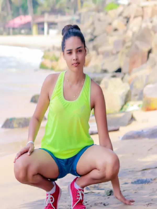 I am hot charming housewife in Bhubaneswar working as call girl . 2