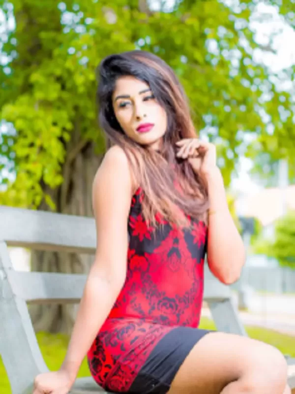 Our Chennai call girls are as valuable as chosen gems. 2
