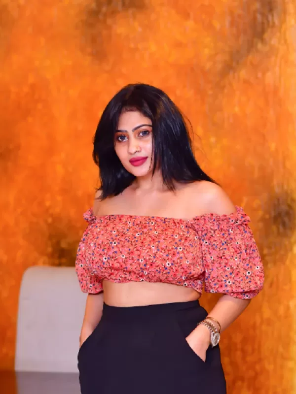 Hello boys, I am a horny and seductive call girl in Jodhpur. 1