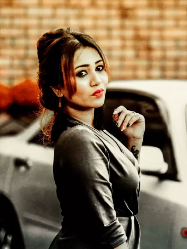 I am a youngster working as a call girl in Ranchi. 3