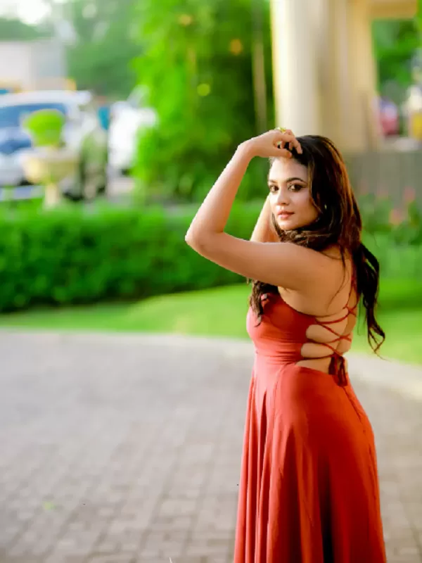 Hello boys, I am a horny and seductive call girl in Hyderabad. 2