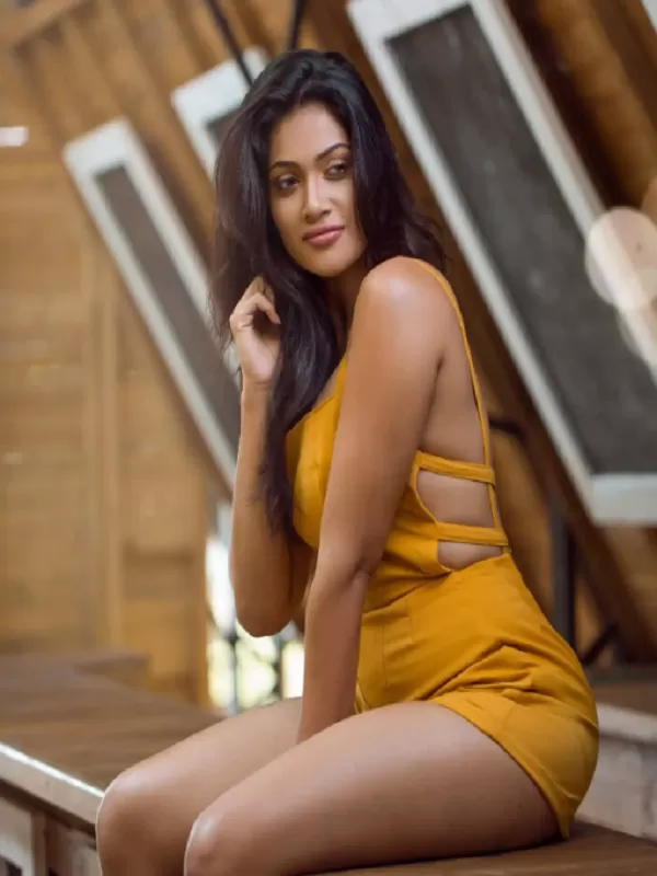 I am stunning model with round ass  working as call girl in Amritsar. 2