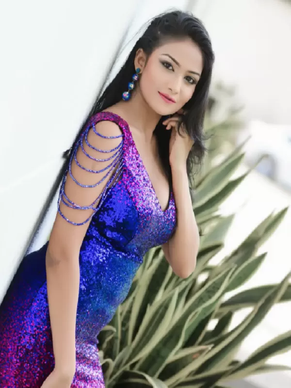 I am horny call girl in Bikaner with very seductive and curvy shape . 3