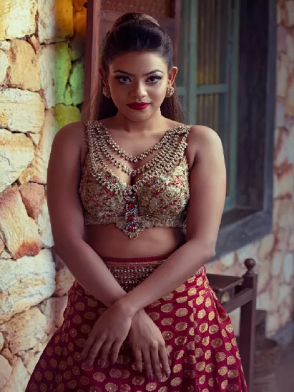 I am hot captivating model working like call girl in Darjeling for fun 1