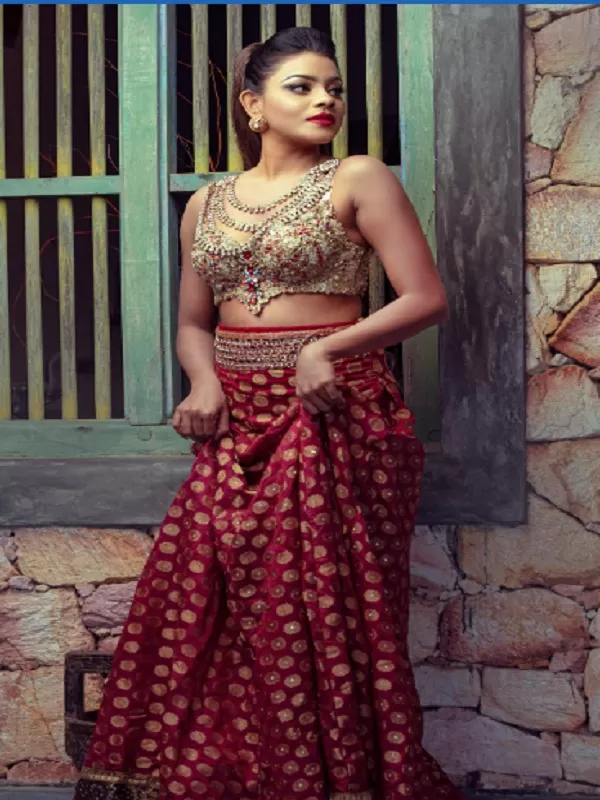 I am hot captivating model working like call girl in Darjeling for fun 2