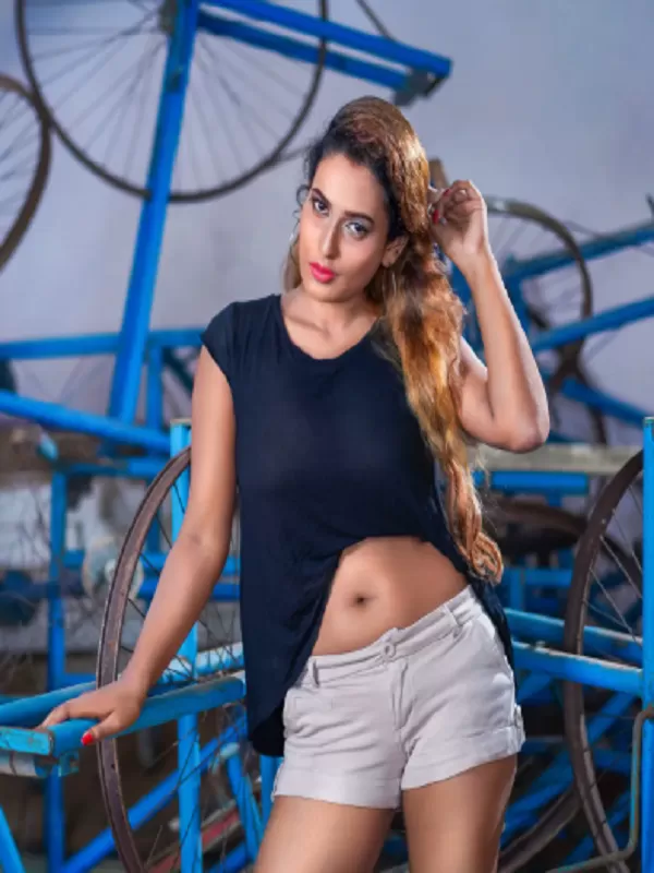My name is Anjali Mehta. I am a brave and sexy Ahmedabad call girl. 3