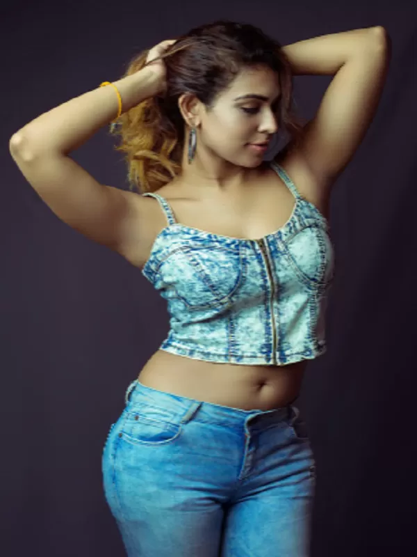 If you're looking for a beautiful call girl in Thane contact me. 3