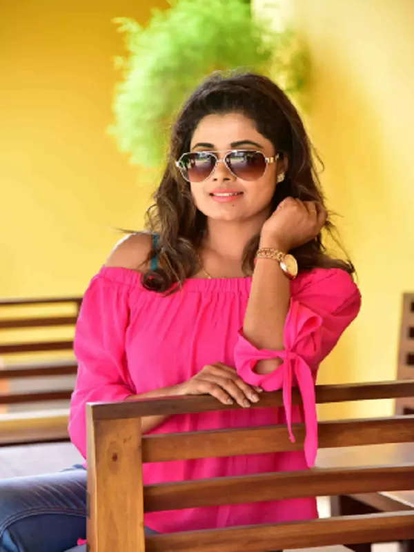 Partake in the organization of a sexy and healthy call girl of Thane 3