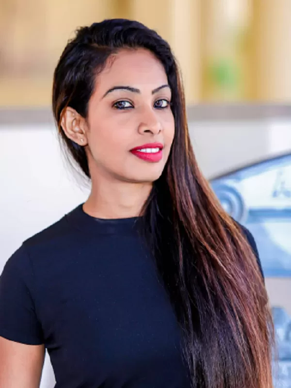 I am Rashmi Gupta a horny call girl in Thane. 2
