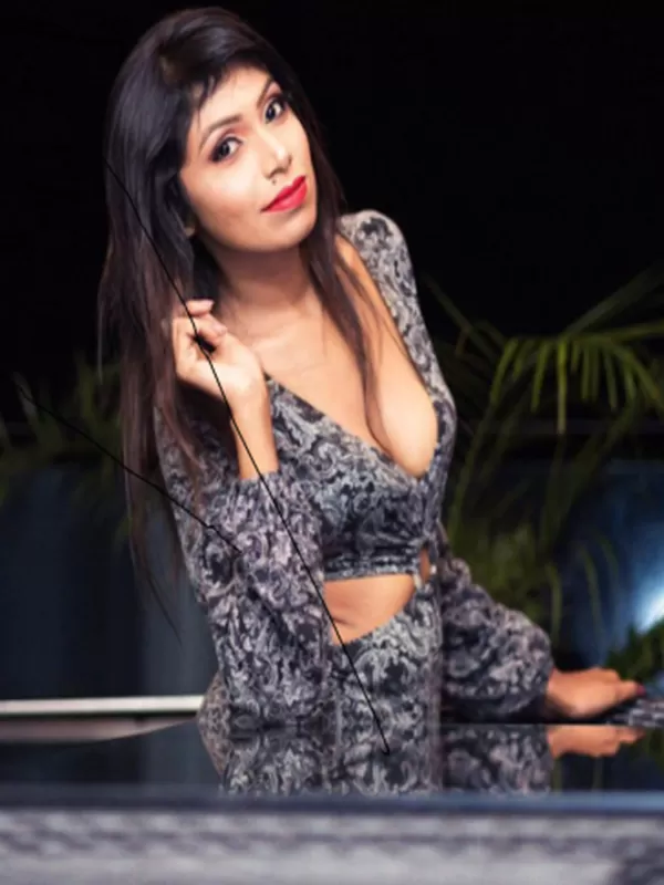 Hello there! My name is Ishika Sangar, a seductive Dehradun call girl. 1