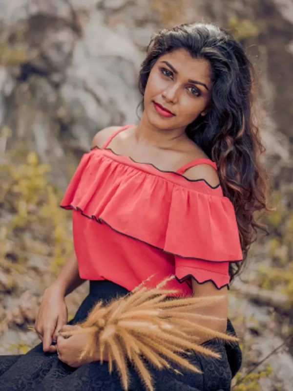 I am a horny, and passionate girl. I am combative when having sex. 1