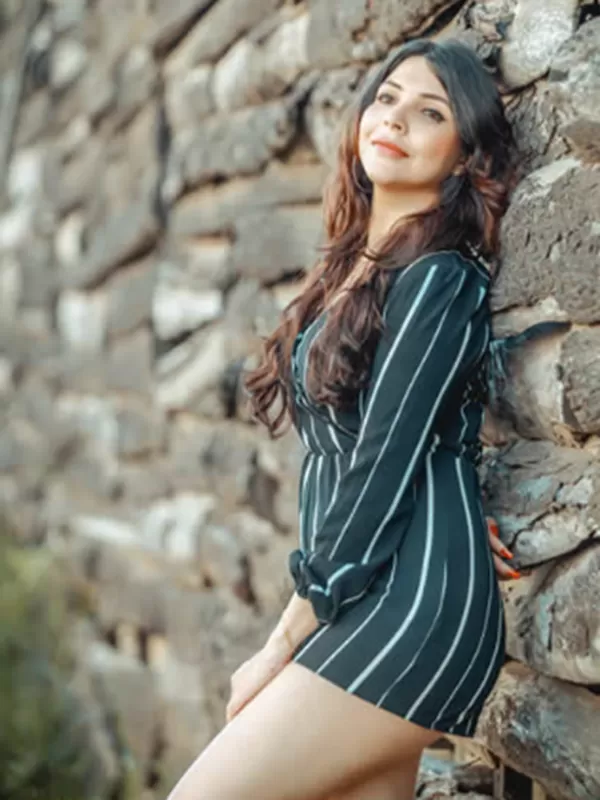 Hello there! My name is Siya Verma a seductive Dehradun call girl. 3