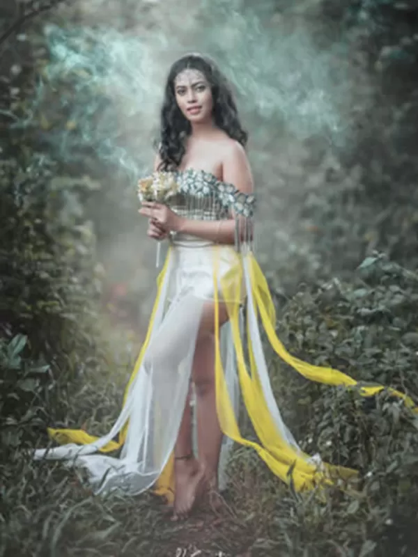 Hello there! My name is Natasha Gill a seductive Manali call girl. 2