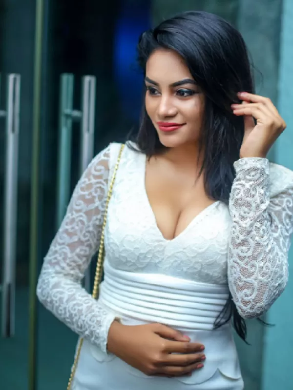 Hello guys! I am Kiya Rana. a 21-year-old sexual Gurgaon call girl. 2