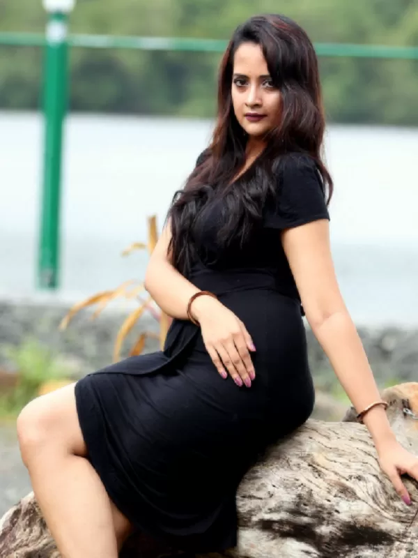 I am Akriti Bisht. I am a genuine, independent Chennai call girl. 3