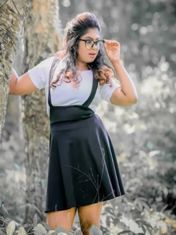 Hello there! My name is Pooja Chaudhry a seductive Patna call girl. 3