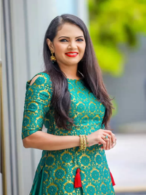 Hello there! My name is Sonam Jha a seductive Surat call girl. 3
