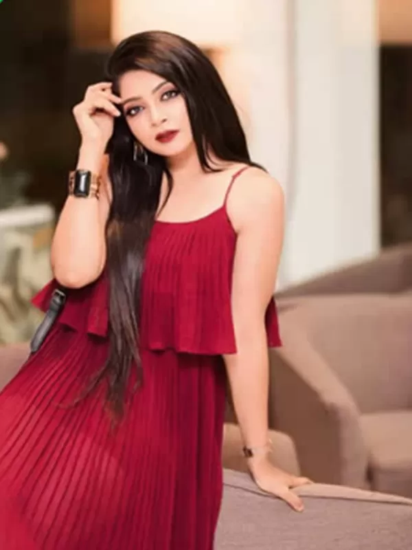 Hello there! My name is Divya Singh a sexy Hyderabad call girl. 3