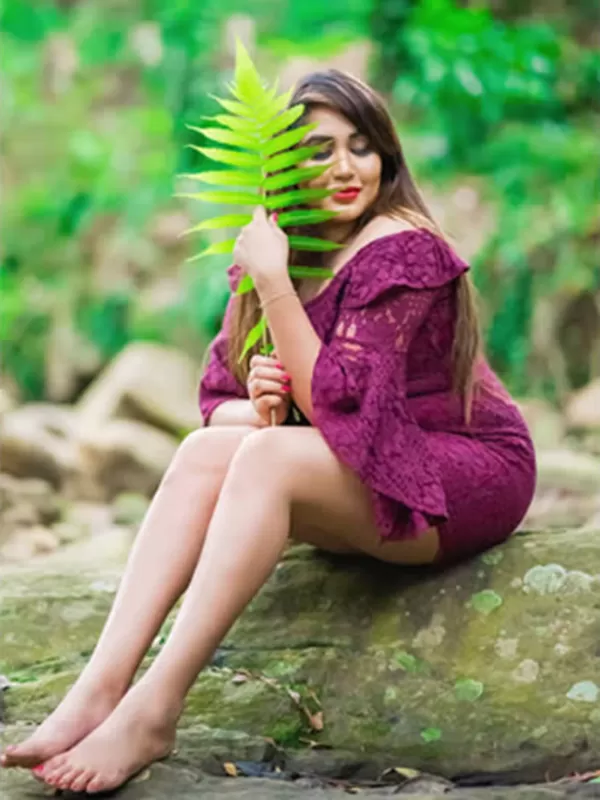 Hello there! My name is Nikita Arora a seductive Hyderabad call girl. 2
