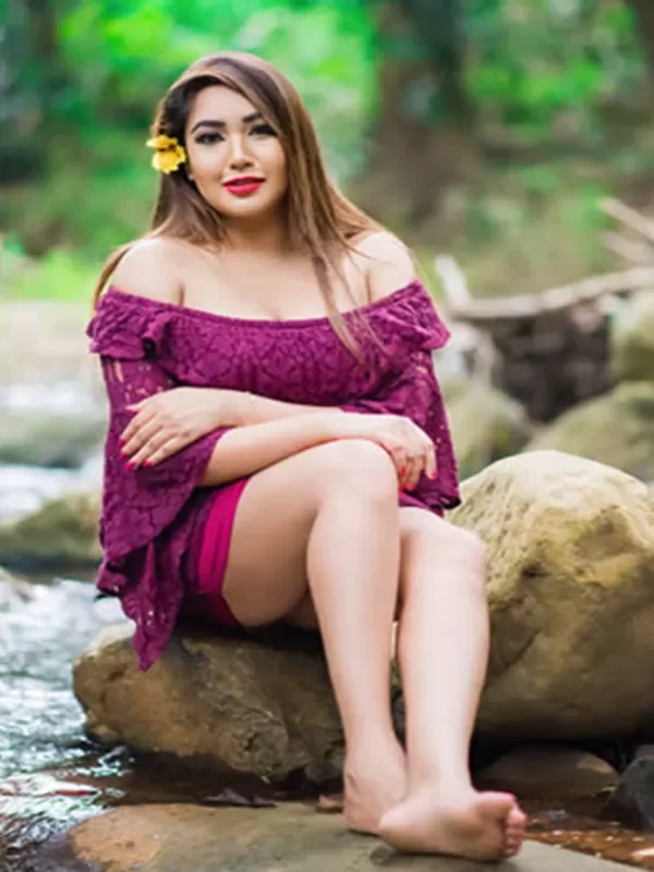 Hello there! My name is Nikita Arora a seductive Hyderabad call girl. 3