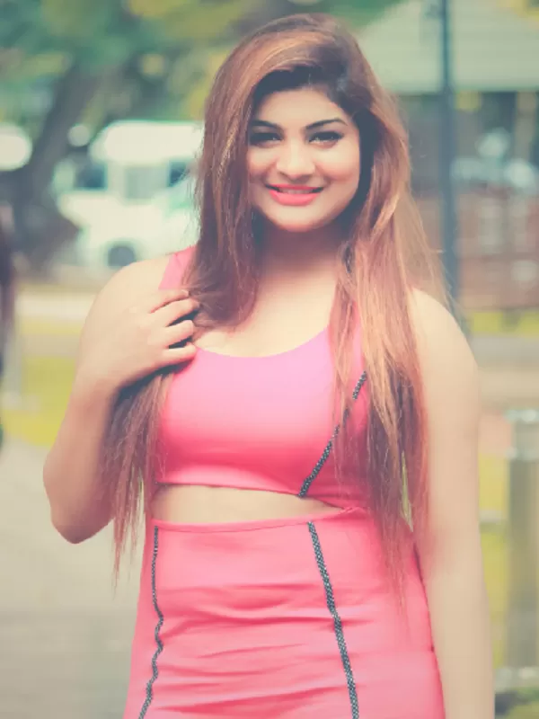 I am hot and beautiful sexy call girl with the best sexy figure. 2