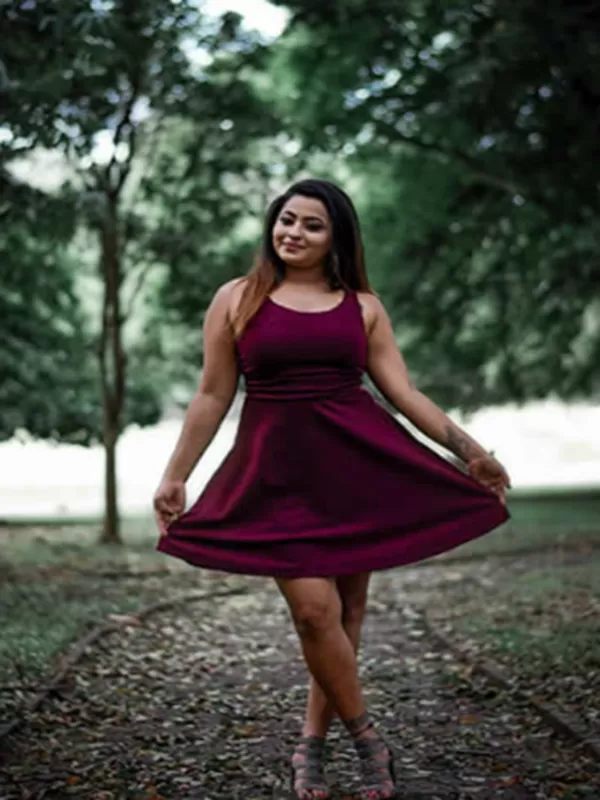 Hello ! I am Naina Sharma a sexy Surat call girl. 3