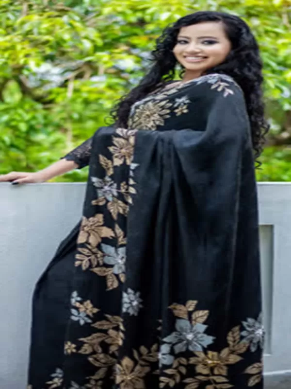 Hello ! I am Sapna Singh a sexy Alwar call girl. 3