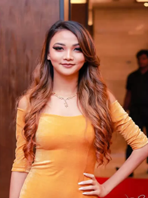 Hello ! I am Geeta Singh a sexy Jabalpur call girl 3