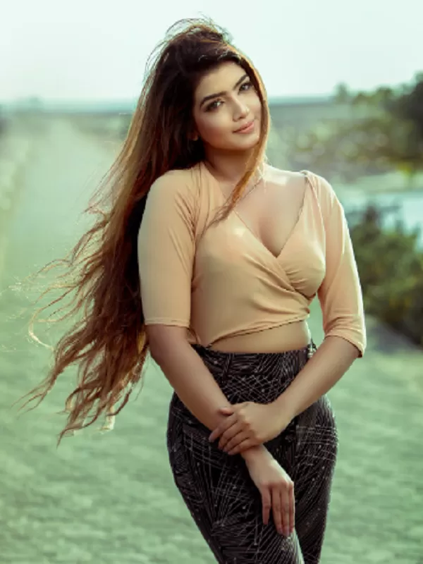 I am attractive and lovely call girl in Mysore. full night enjoyment. 3