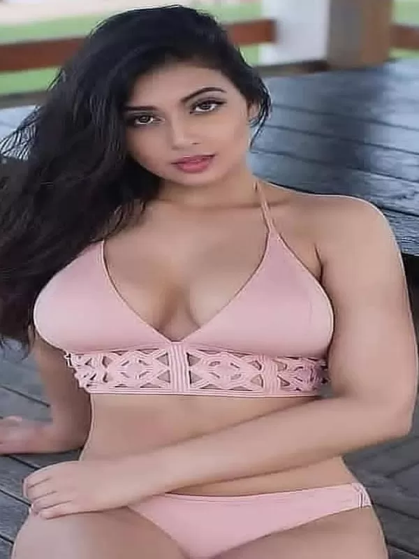 I am Harleen Shekewat, a perfect call girl in Jaipur for a night out. 1