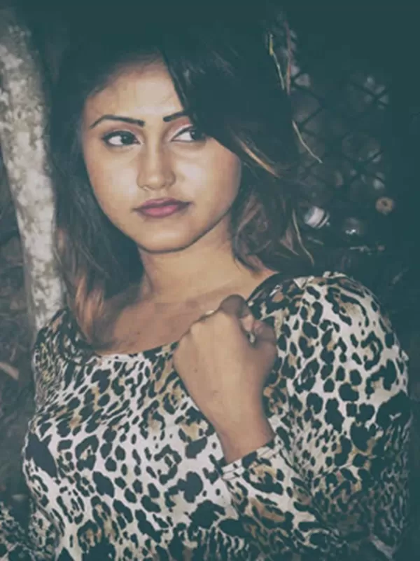 Hello there! My name is Radhima Roy a seductive Jabalpur call girl 3