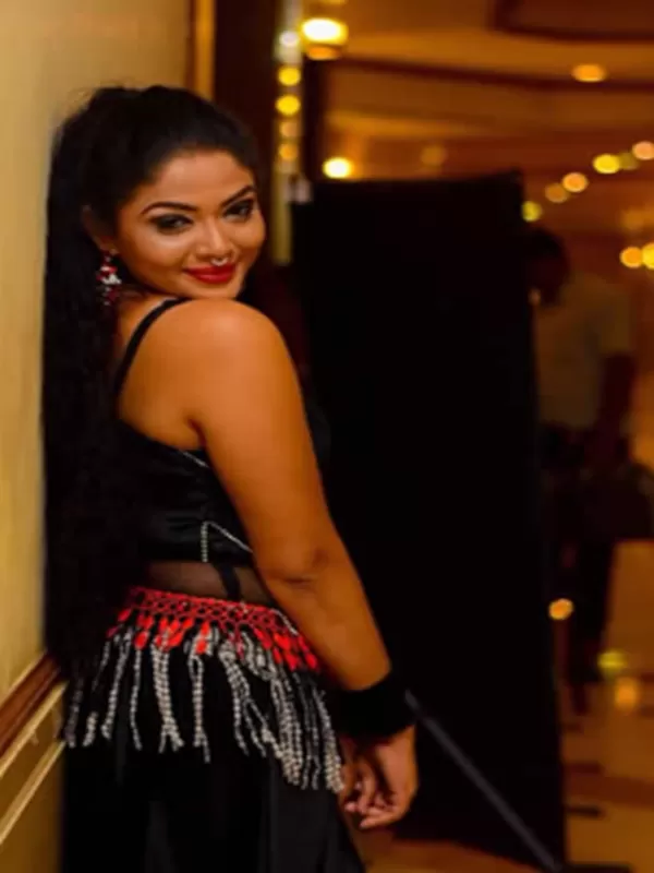 Hello ! I am Divya Arora sexy Blow job Jabalpur call girl 1