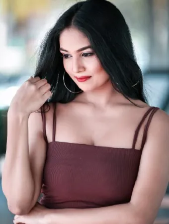 exotic and stunning new escort girl delhi 2