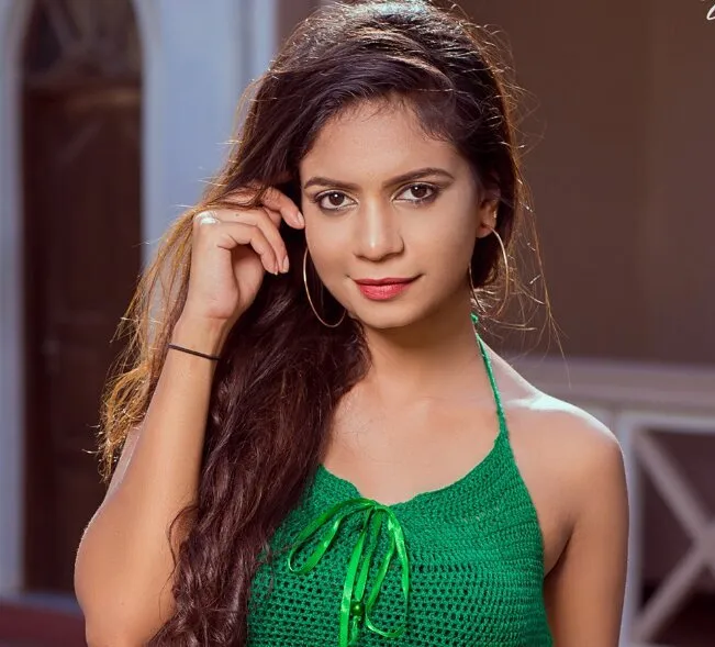 Hot And Sexy Escorts Girl 1