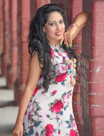 new wild and beautiful escort girl in Delhi 2